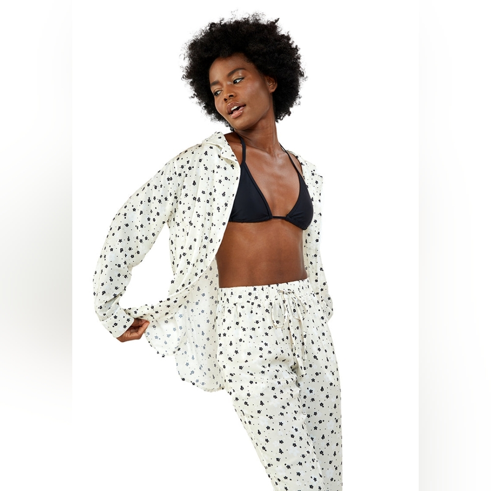 Revolve Luxe Silky Floral Pajama & Eye Mask Pajama Set (xl)